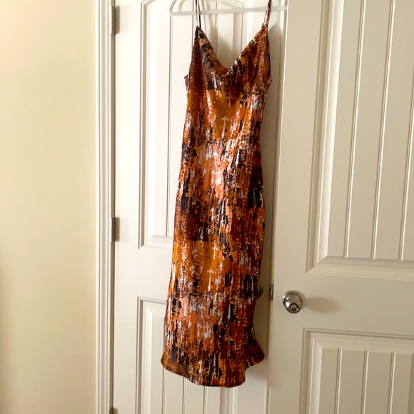 Dress - Picture 1 of 2